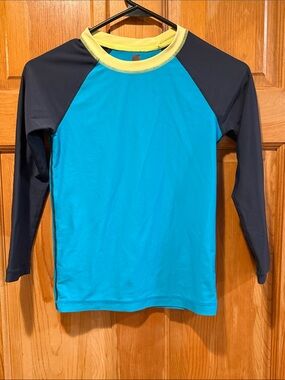 Tea rash guard multi color long sleeve top size 8 .